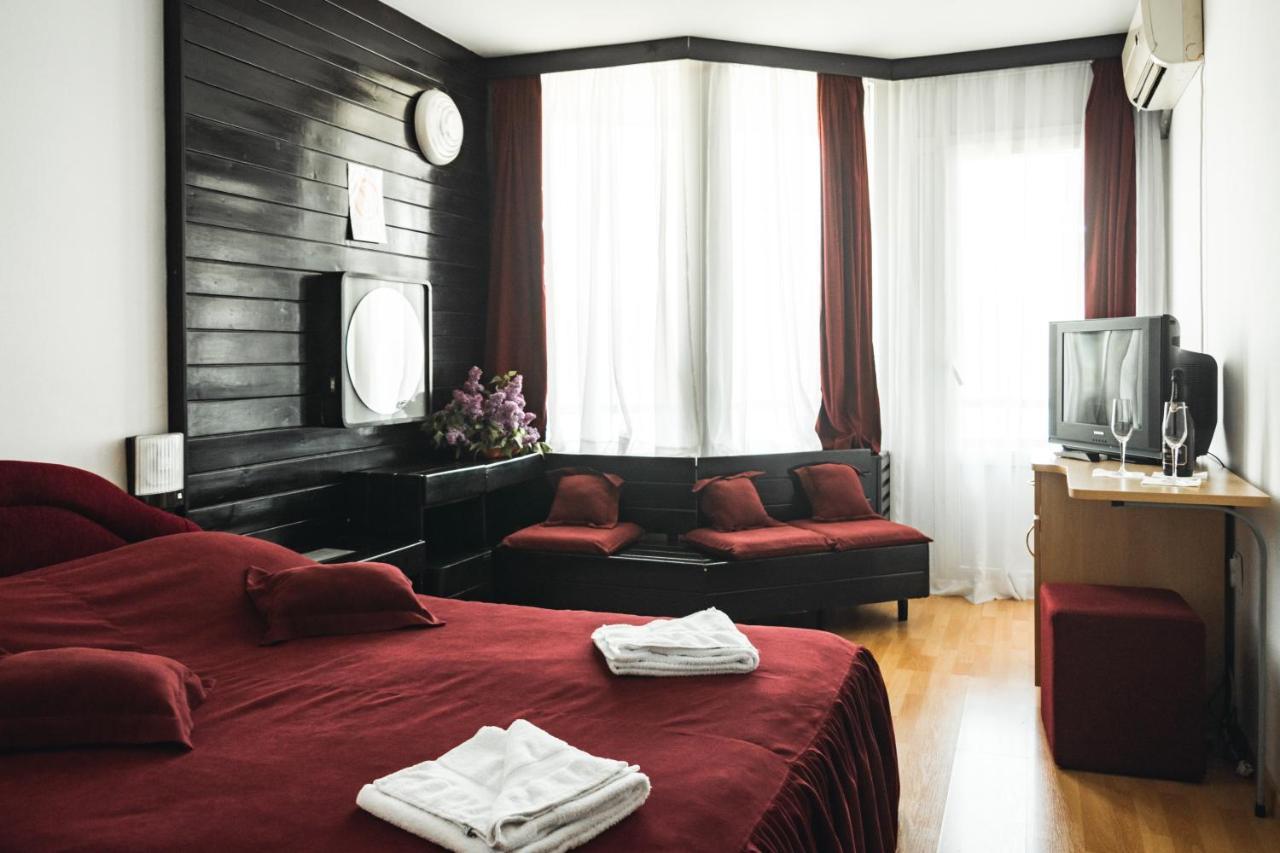 Hotel Lepenski Vir Donji Milanovac Kültér fotó