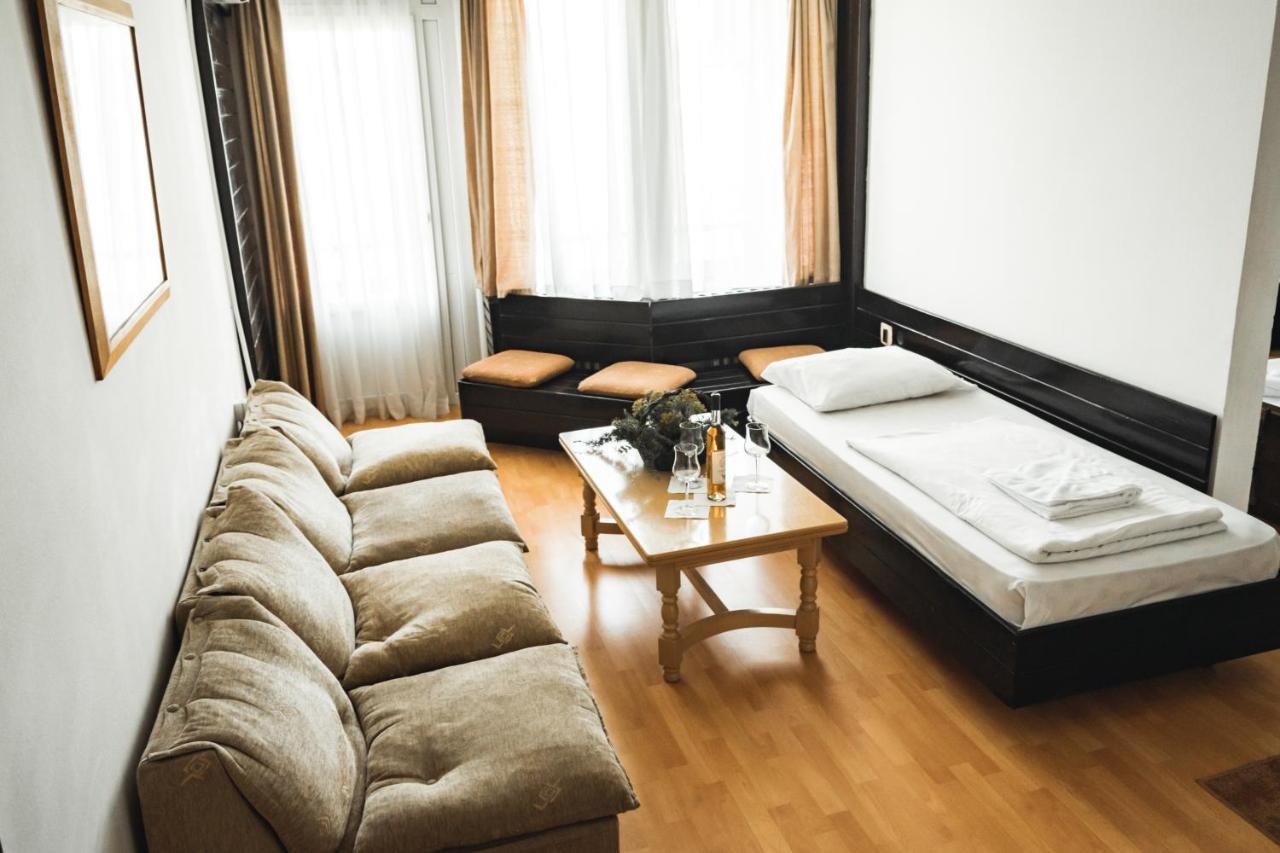 Hotel Lepenski Vir Donji Milanovac Kültér fotó
