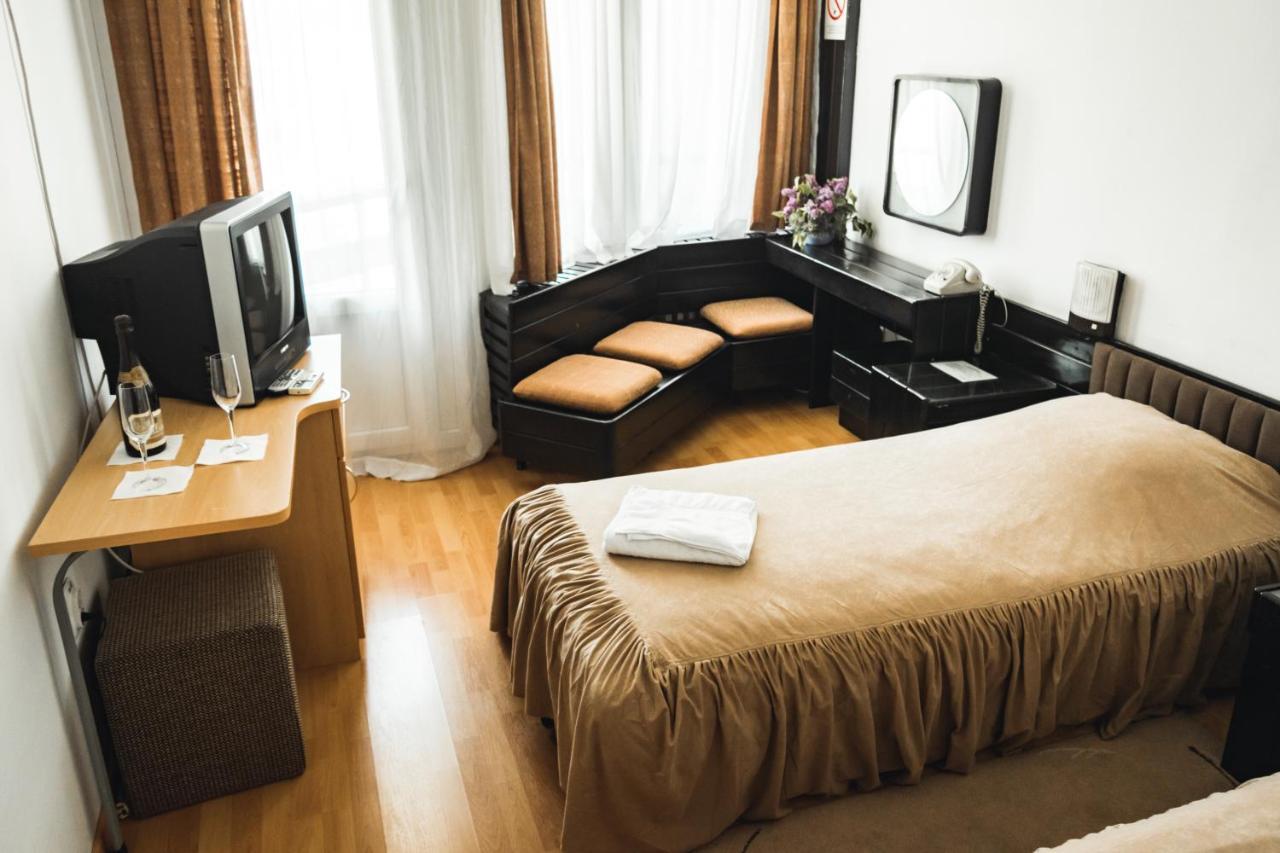 Hotel Lepenski Vir Donji Milanovac Kültér fotó