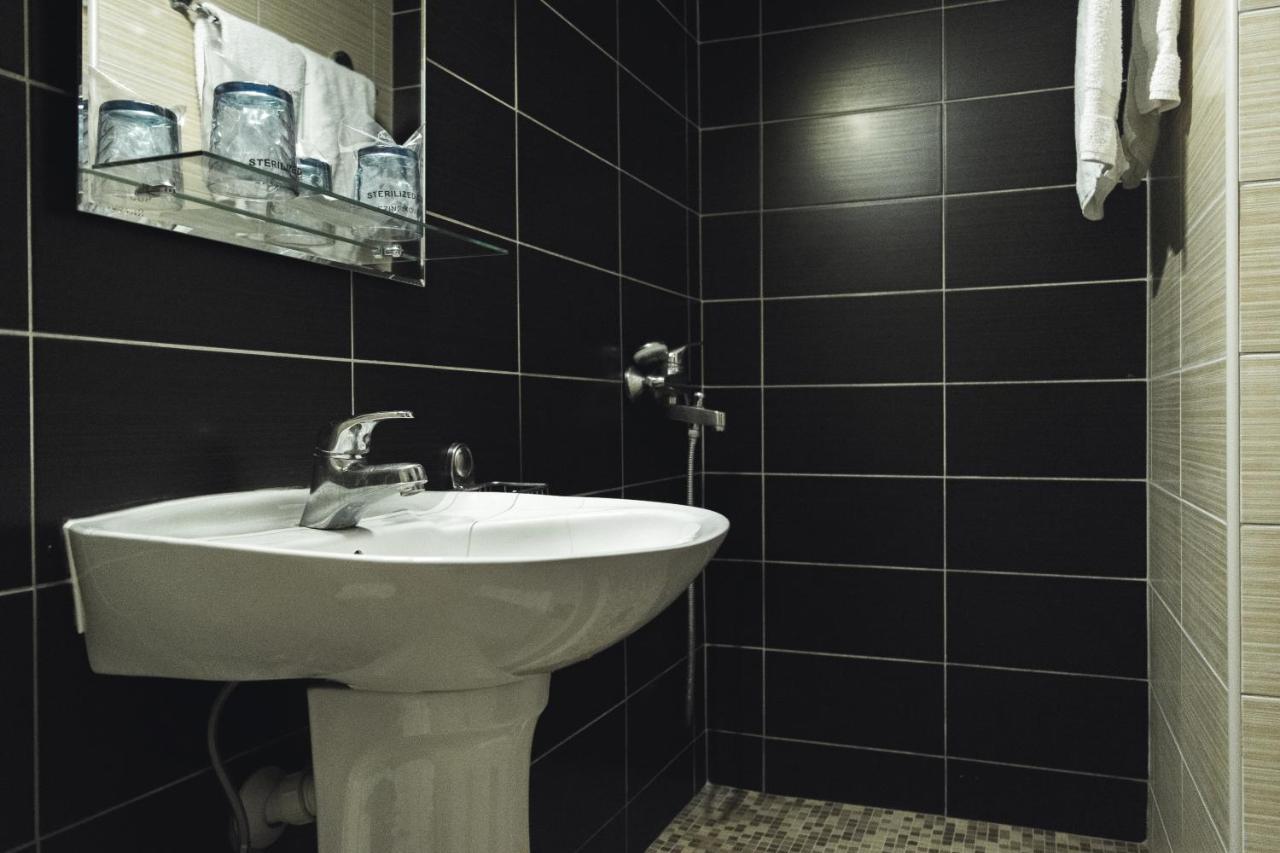 Hotel Lepenski Vir Donji Milanovac Kültér fotó